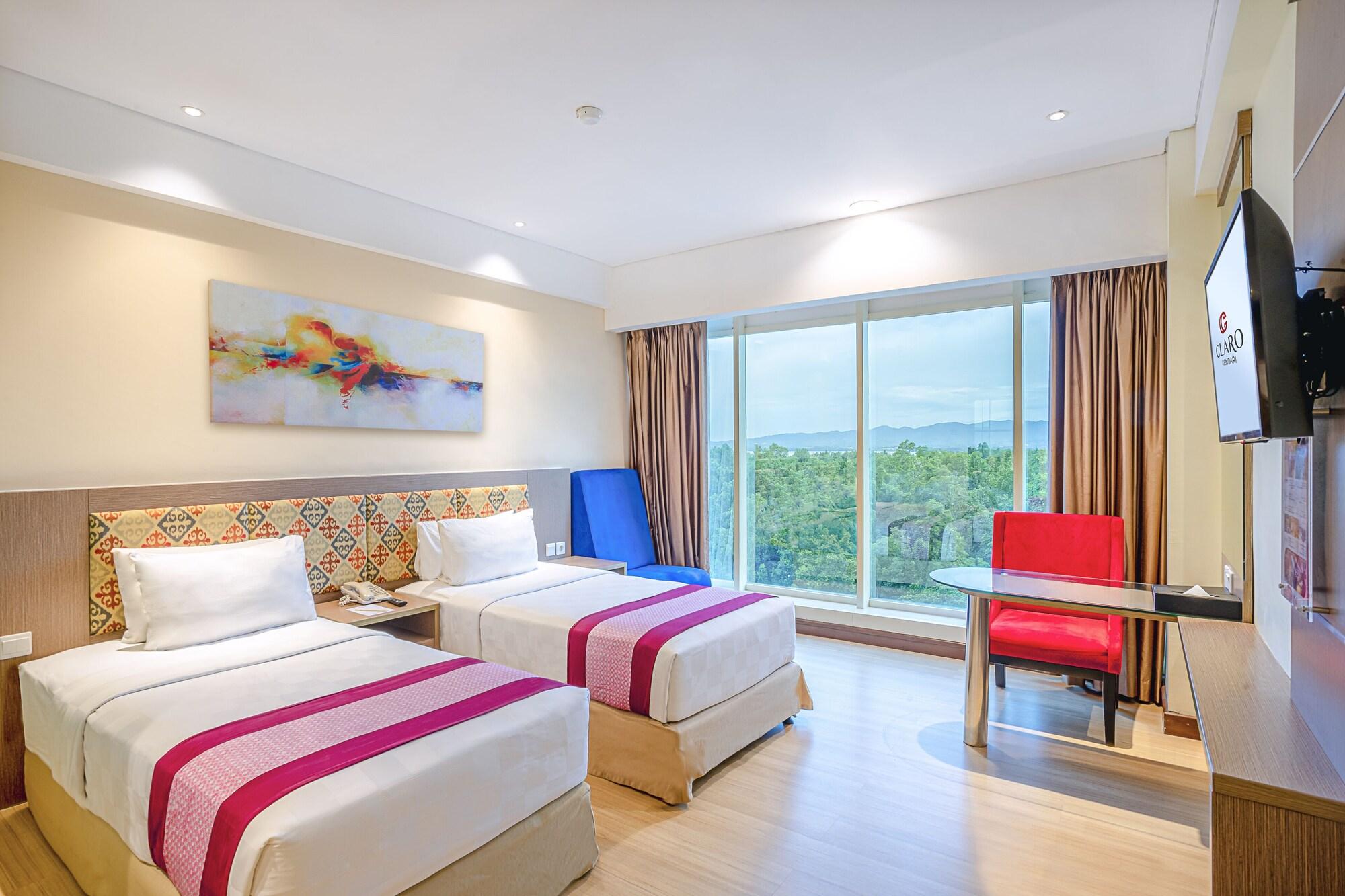 Claro Hotel Kendari Kültér fotó