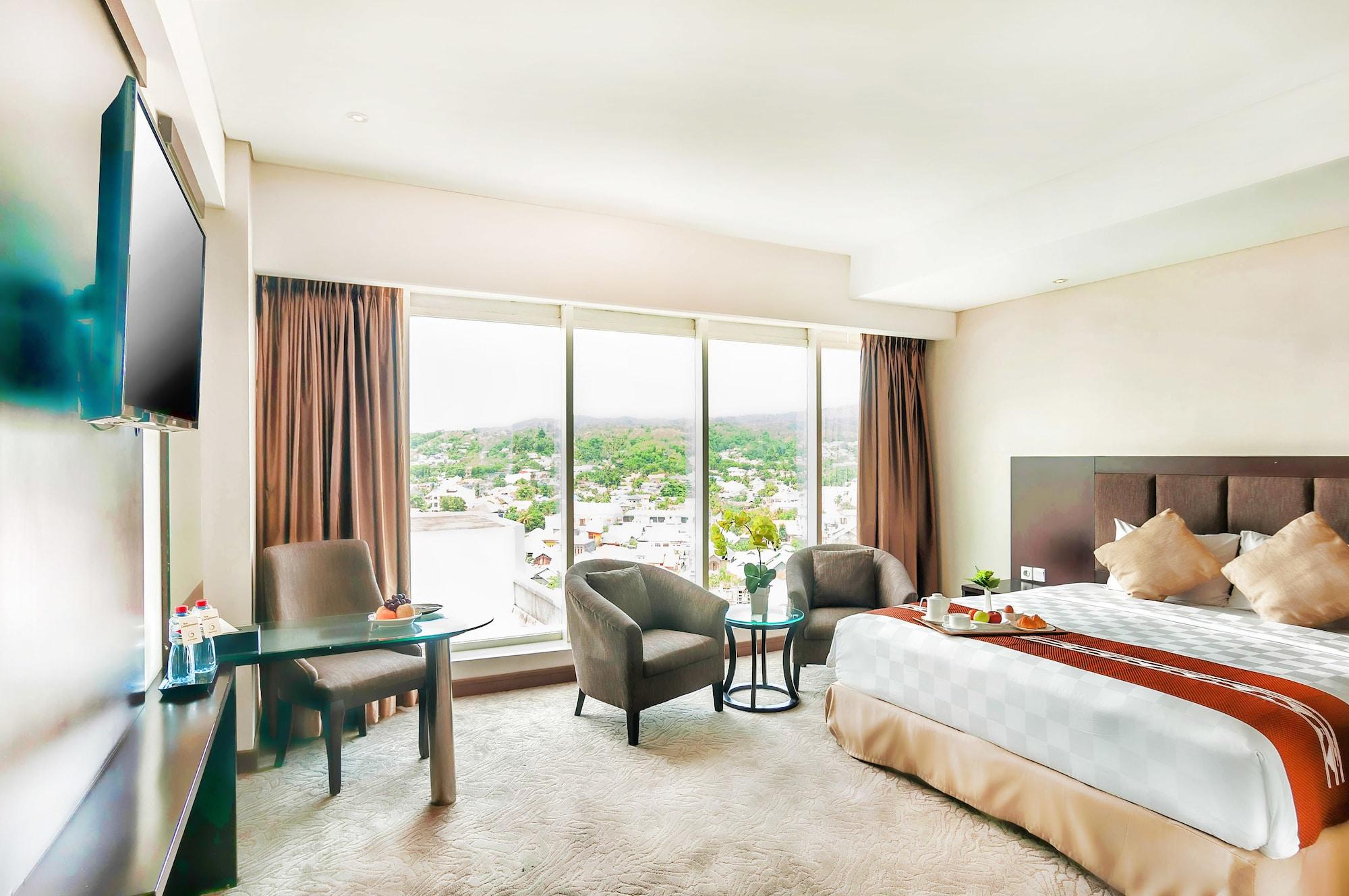 Claro Hotel Kendari Kültér fotó