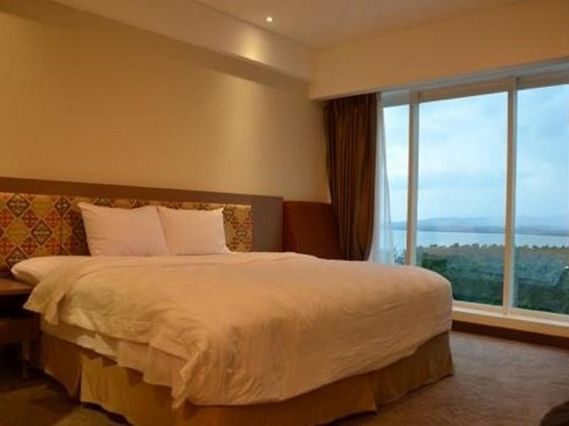 Claro Hotel Kendari Kültér fotó