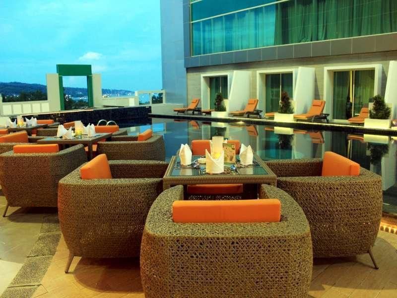Claro Hotel Kendari Kültér fotó
